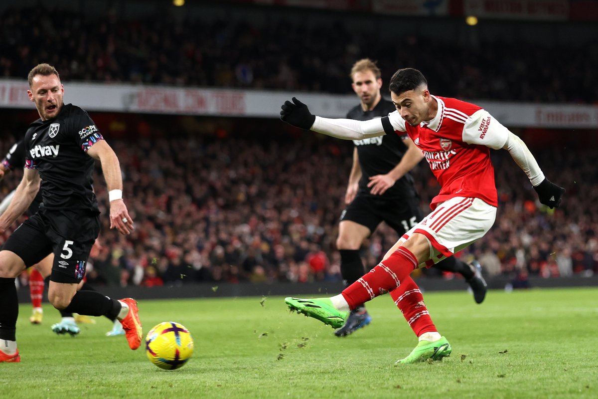 footballontnt's tweet image. Saka ⚽️
Martinelli ⚽️
Arsenal's wingers coming up clutch! ✨