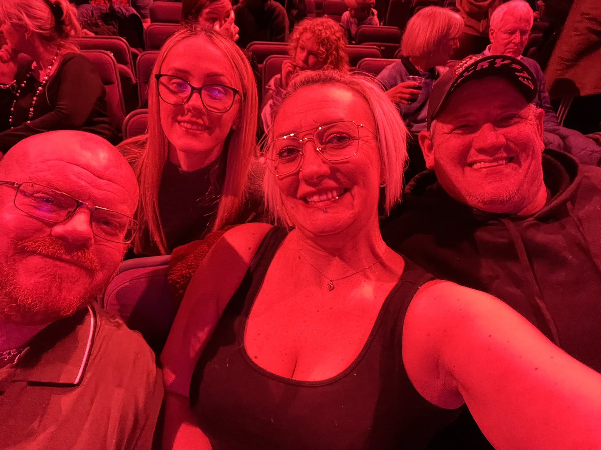 Tracy Rayner tweet media