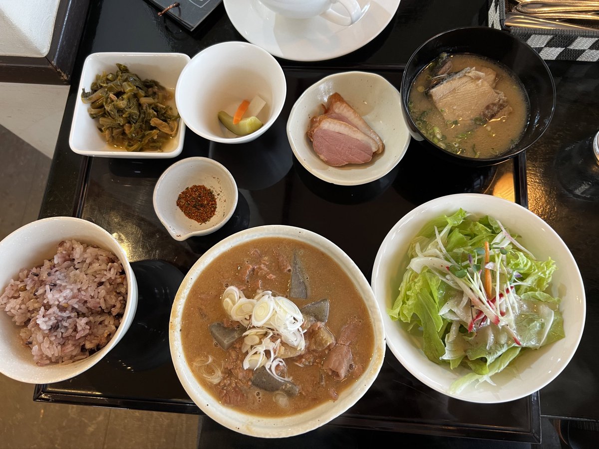 masamichi7296's tweet photo. 最近嫁はラーメン食べないので、ふらっと出掛けると決まって此方
煮込みて外で食べる機会がすくないので偶には頂きましょう
優しい炊き上がり
#取手
#戸頭
#隠れ家?
#cafehive https://t.co/bDMonuzxvr