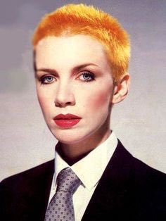 Happy Belated Birthday to Annie Lennox 