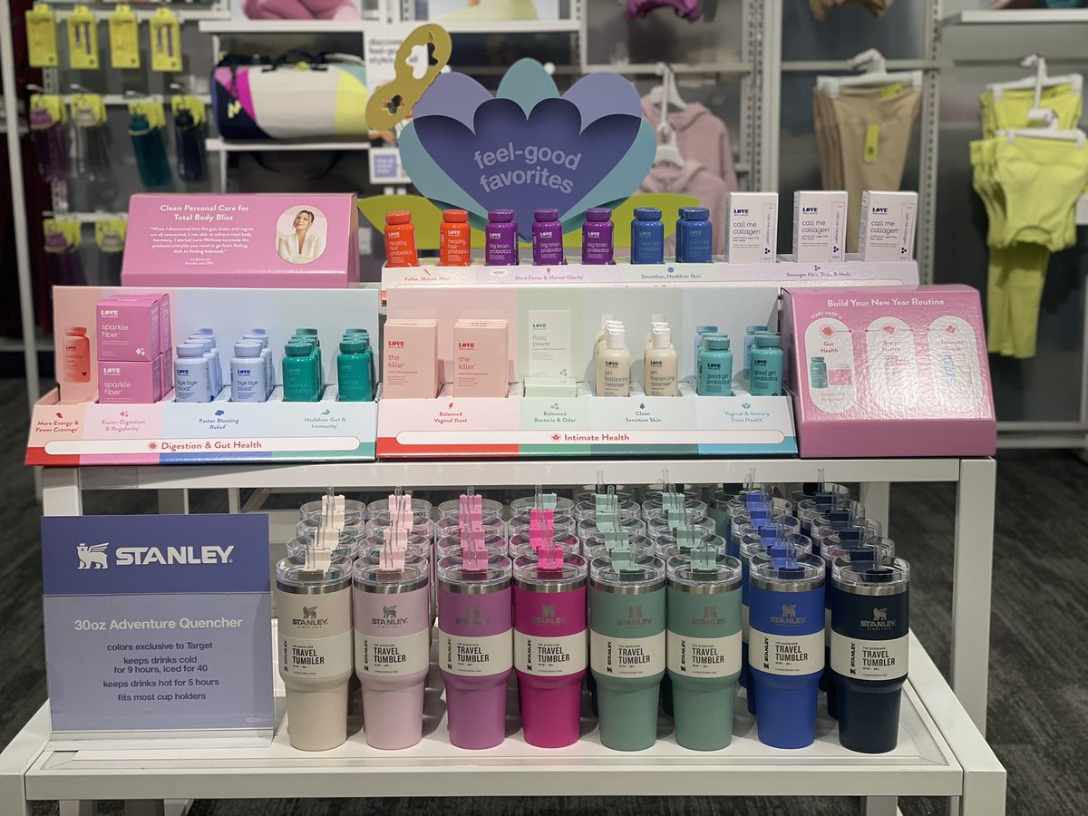 AIM Gateway Set. Ready to ring in the new year in style.🤸‍♀️🧘‍♀️🏋️‍♀️ #TARGET #T0665 <a href="/GladieuxKristin/">Kristin Gladieux</a> @JenniferT0665 <a href="/JustVisually/">M Dugand</a> <a href="/ParkerTGT/">Parker</a>