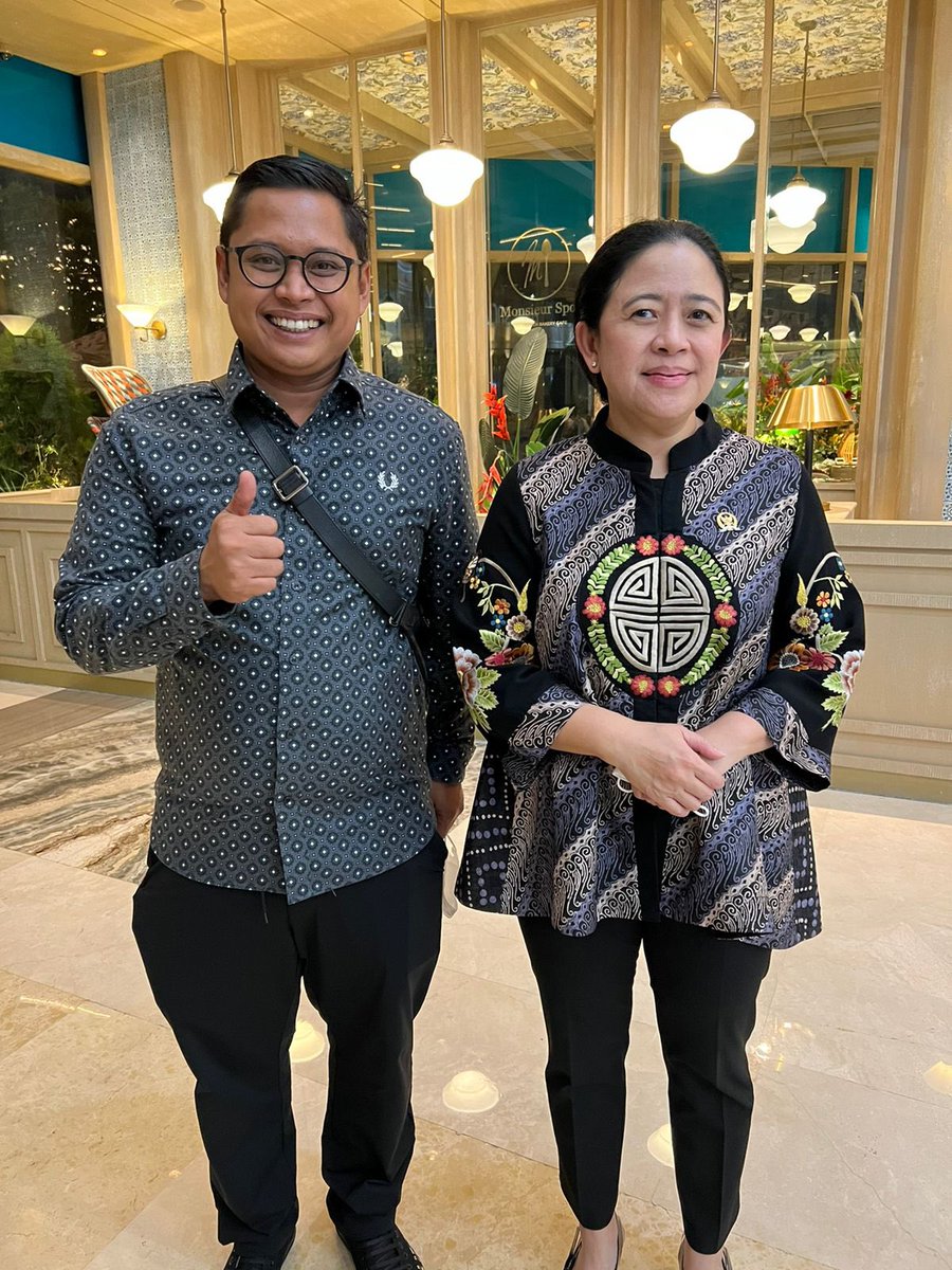 ukki_rizki's tweet photo. @puanmaharani_ri Lope lope.. mba puan. 🤟🏾 https://t.co/g8FTCVBcxP