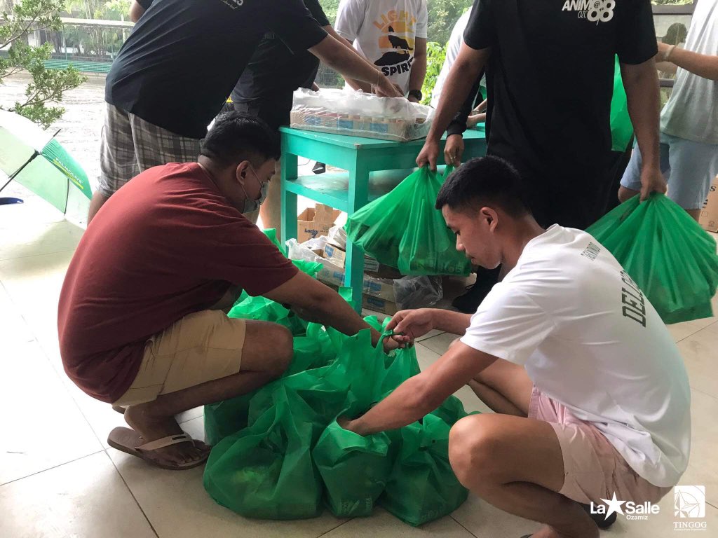lsutingogcpo's tweet photo. πππ πππππππππ | As of now, Lasallian Volunteers packed 300 Animo Packs for 300 families for the victims of flash floods in Misamis Occidental.
#OneLaSalle #AbagMisOcc #TabangMisamisOccidental #PrayForMisOcc #MisamisOccidentalNeedsHelp #MisOccNeedsHelp https://t.co/Gccizthc85