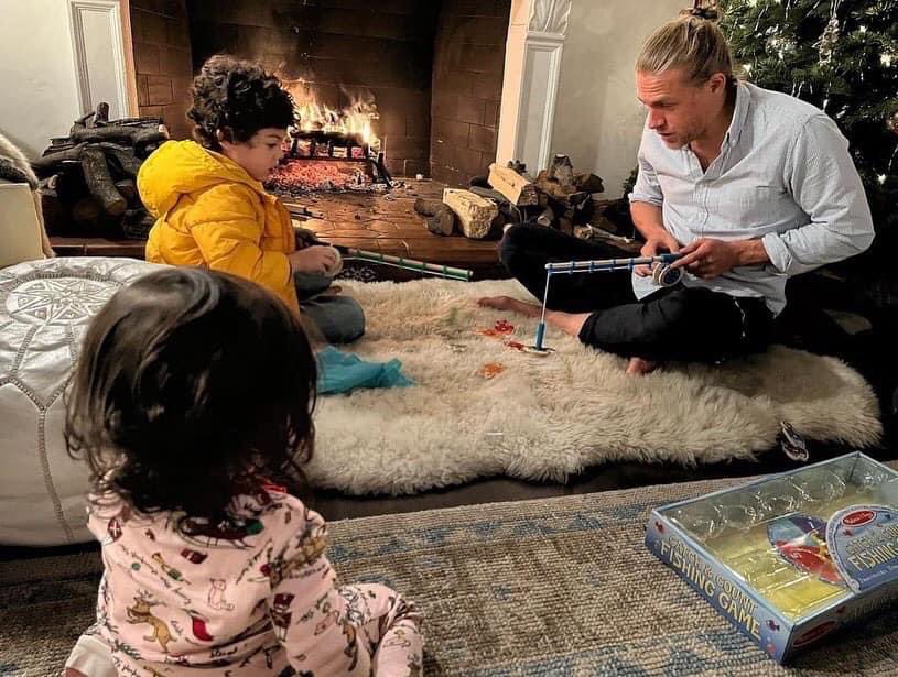 Snapshots from Christmas.

    📷 taken by Esmeralda.