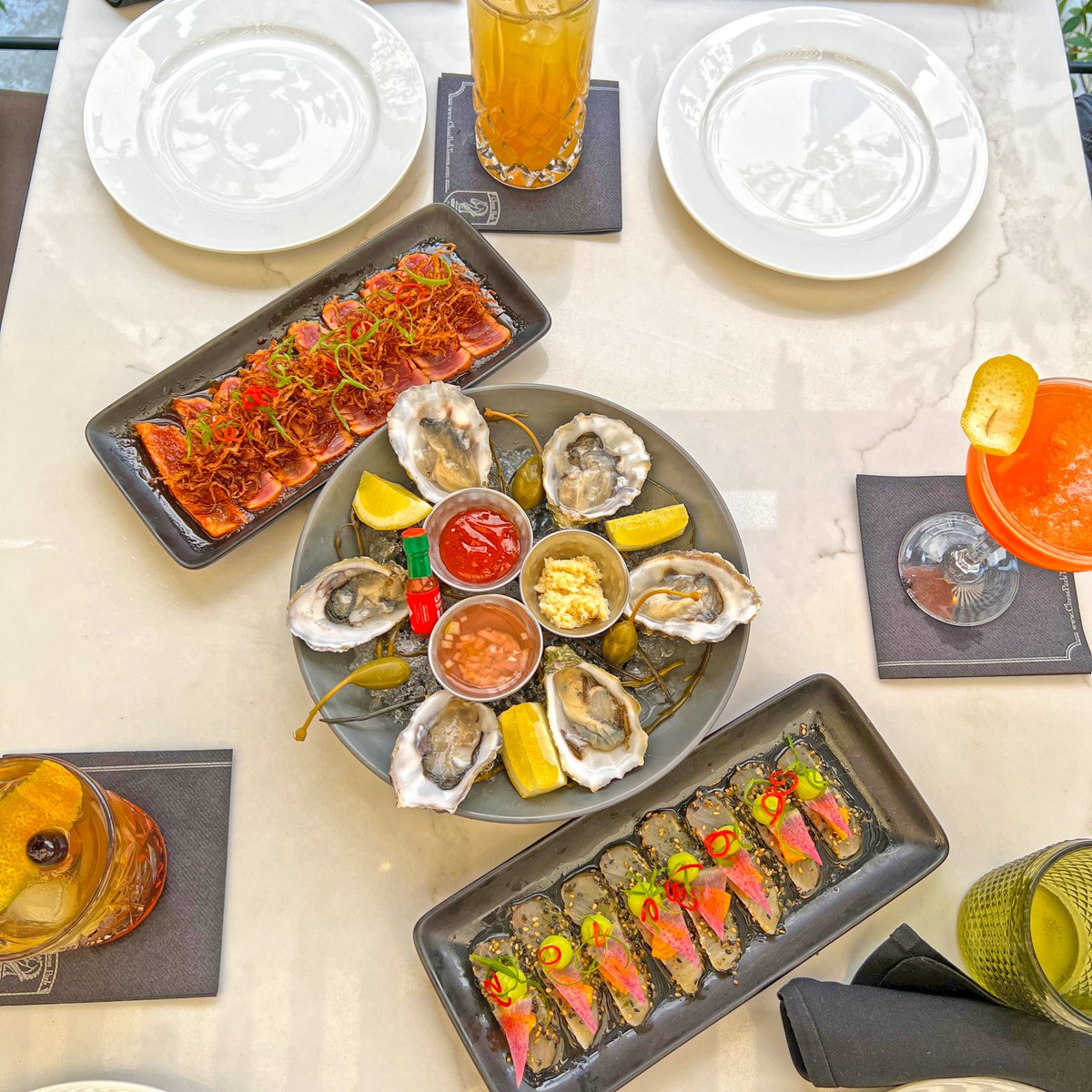 ChessParkLounge's tweet photo. 👨‍🍳Treat yourself to the fresh flavors of #ChessParkLounge “Hey Siri, Navigate to Chess Park Lounge” 🌊 ⭐⭐⭐⭐⭐ #Elevated #Ambiance 🎶🍸 🌌 We are open. Join us! 🎉 Live Music ♟️✨ https://t.co/xsmcaRGTAU