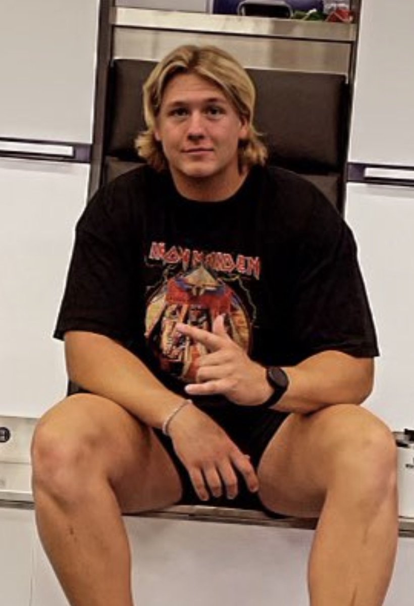 Harris LaChance declares for the NFL draft. 

BYU’s best hair and biggest Iron Maiden fan is headed to the big leagues 🙌🏻