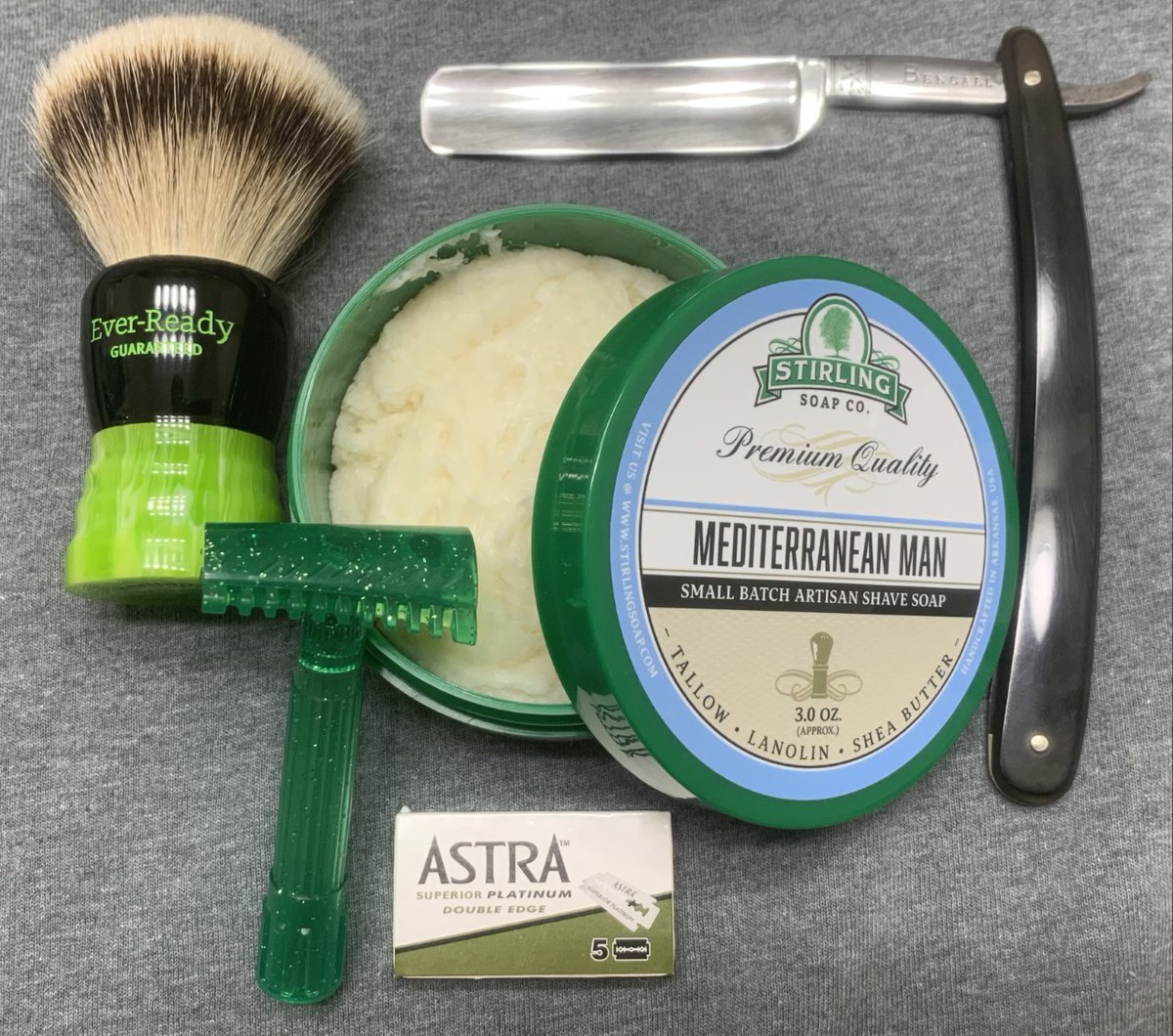 kmf79's tweet photo. Shave of the Day
#SotD #WetShaving #TraditionalWetShaving #StraightRazor #DoubleEdgeRazor #StirlingSoap #PhoenixShaving #HeritageCollectionShaving #TheWetShavingStore @StirlingSoap @Douglas_Smythe @WetShavingStore
Use code TIMEBANDIT shopping at the https://t.co/jU5a9bK0PH https://t.co/CzwFZ4fG7p