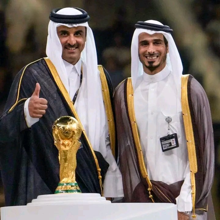 Samuelc15721685's tweet photo. Bravo à notre championne du monde l'Argentine et vice-championne de France pour nous avoir offert une finale de Coupe du monde inoubliable qui restera dans l'histoire comme l'une des plus palpitantes de tous les temps 🐐🏆 https://t.co/AlS4aE2blu