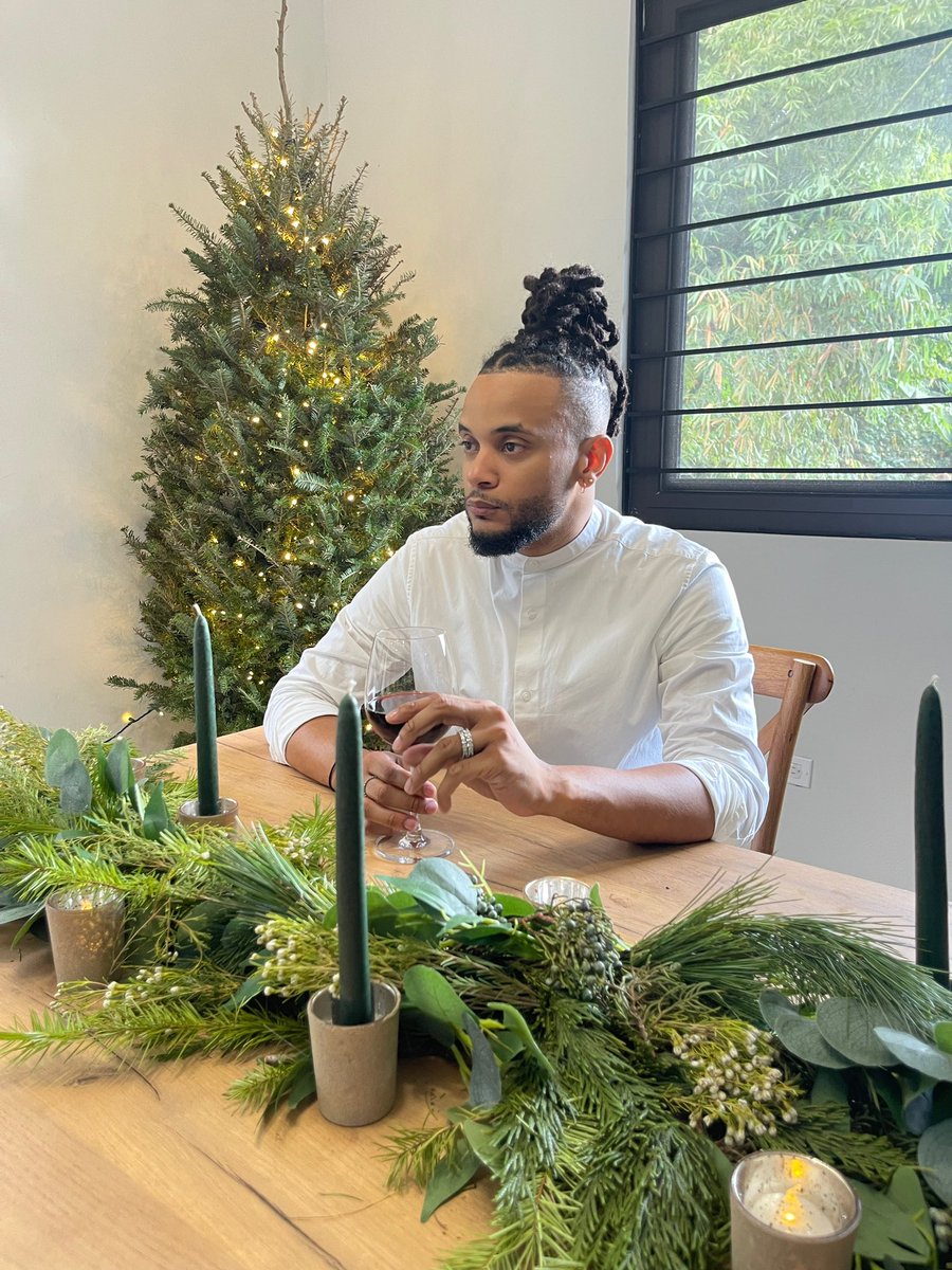DominicM_'s tweet photo. I have a renewed appreciation for my island, having not visited for three years. Thanks for being kind to me, Jamaica! 🇯🇲 Happy Holidays! https://t.co/B1CVpzfIwI