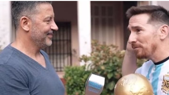 Marta0061's tweet photo. Gustavo Menéndez, Intendente de Merlo, subió a su cuenta de Instagram, un vídeo con un "Lionel Messi Trucho" levantando la Copa, el vídeo lleva el sello del Municipio ..... y vos cagando en una lata de dulce de batata mientras el Pelotudo se divierte. https://t.co/m30Jz0rkBi