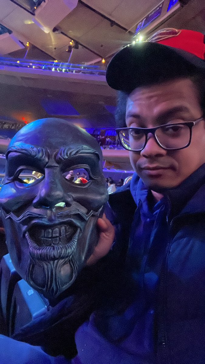 fridayphil's tweet image. #WWEMSG