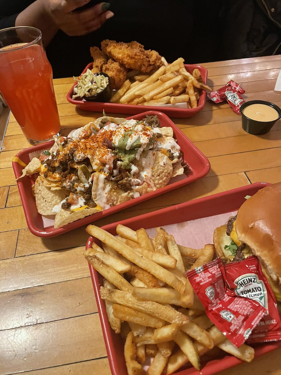 ByronHood_CLE's tweet photo. Gotta get back to @Mahalls20Lanes soon. https://t.co/lJiIYedDsd