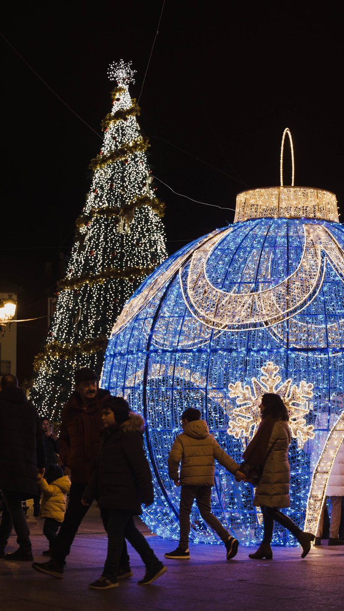 rodrigomenaruiz's tweet photo. Hoy #Burgos parecía otro Burgos https://t.co/uuLH0nMpeW