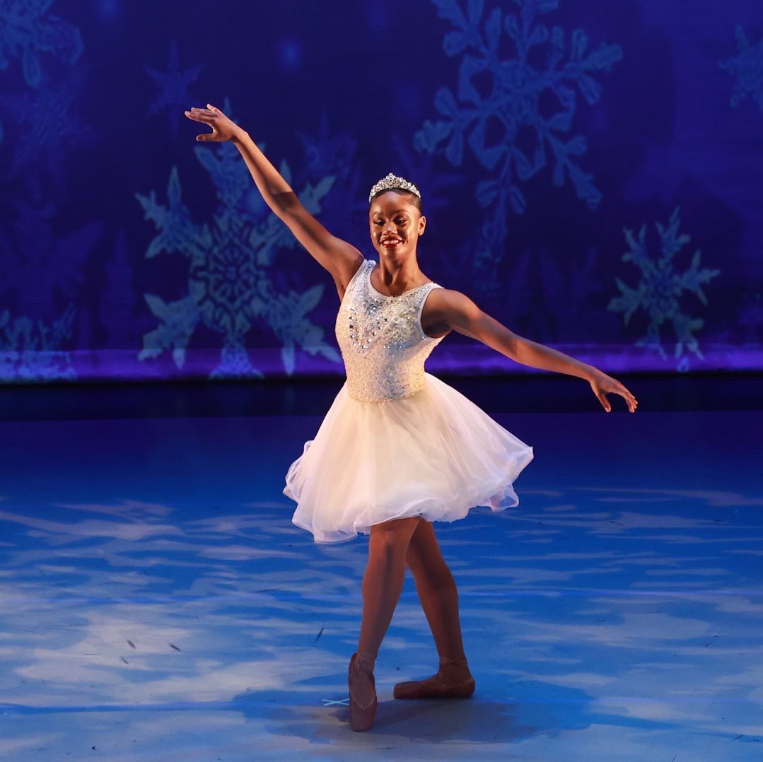 dallasblkdance's tweet photo. Last chance to give this magical gift to anyone in the world! Purchase Espresso Nutcracker by Tuesday, December 27, 2022, at 11:59 pm to get 3-day on-demand access!

Learn more: https://t.co/u8D7AI0YDg

 p.c. Amitava Sarkar 
#DBDT #stream #holiday #dance #nutcracker #ballet https://t.co/PppnIXaRDL