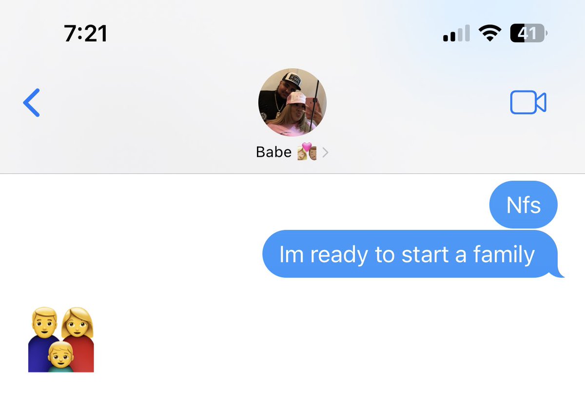 franchescax_'s tweet photo. Im starting a family y’all BYE ✌🏻 😘 https://t.co/UTS3IgzRcQ