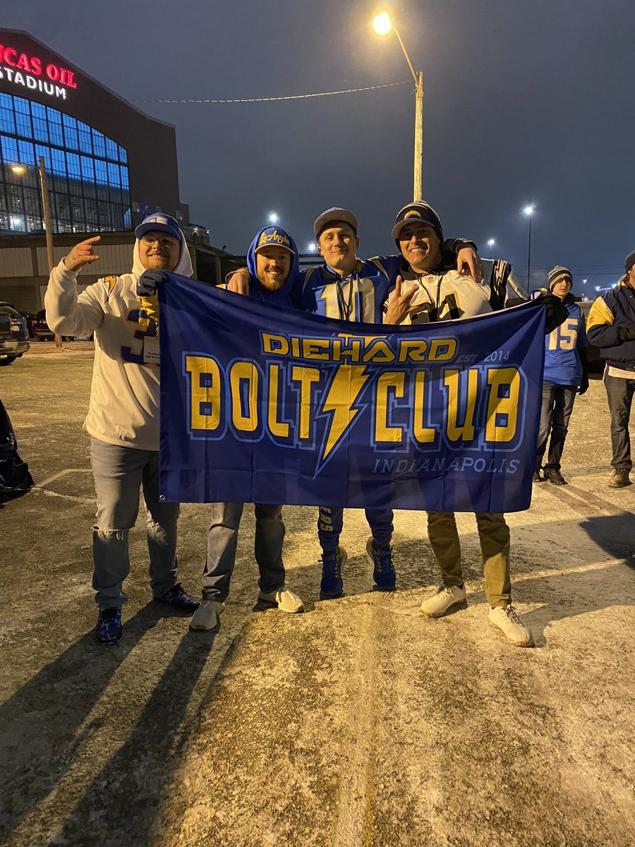 dhbcindy's tweet photo. DHBC INDY OUT HERE #BoltUp https://t.co/6l9cq3pJyG
