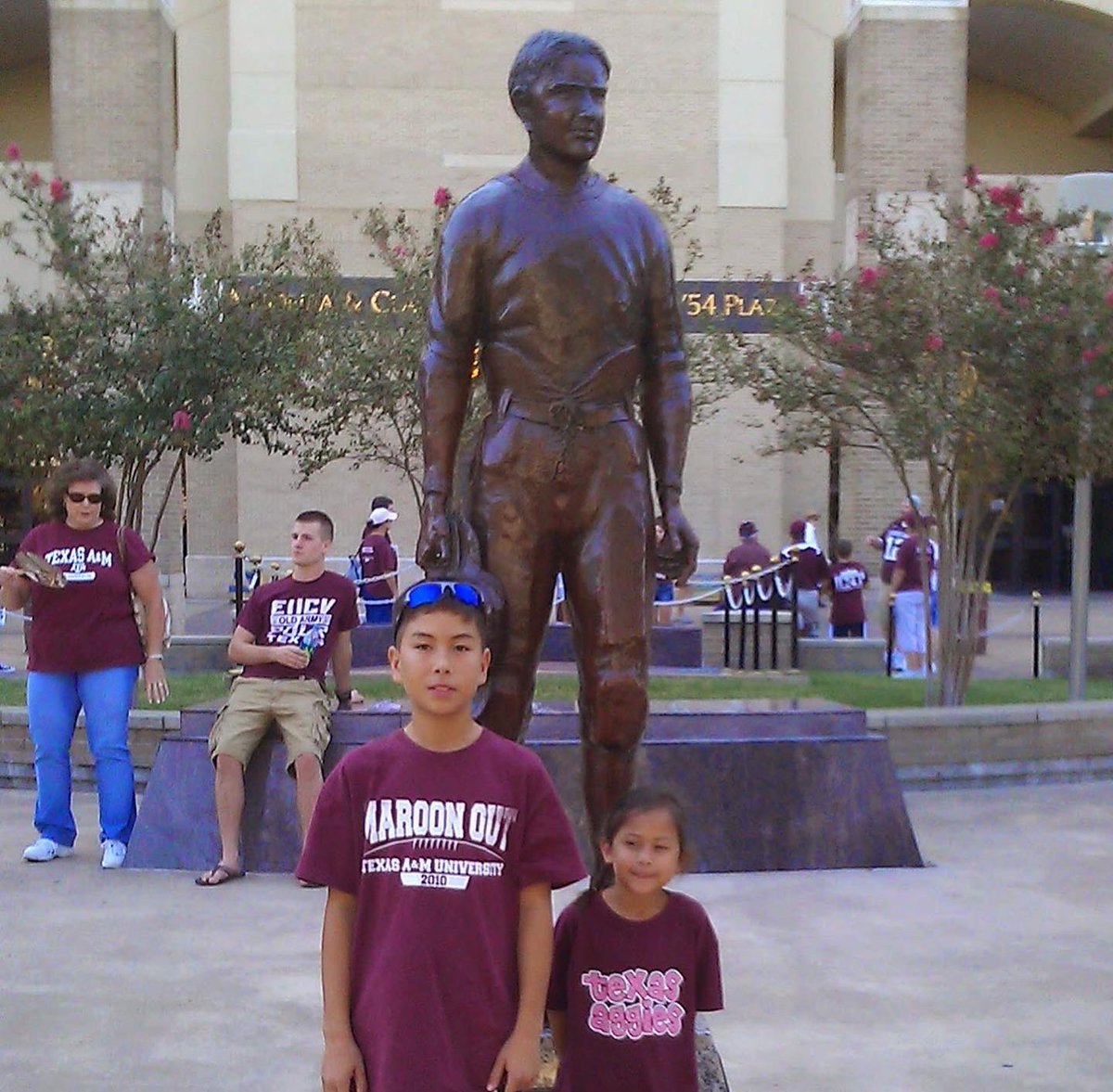 emma_hoang05's tweet photo. After much thought and prayer, I am blessed to announce that I’ve made the decision to continue my soccer and academic career at Texas A&amp;M. I want to honor Tanner with this decision and I am excited to be somewhere that meant so much to him.
12/24/22🕊️🤍
I love and miss you https://t.co/2wGIr987ya