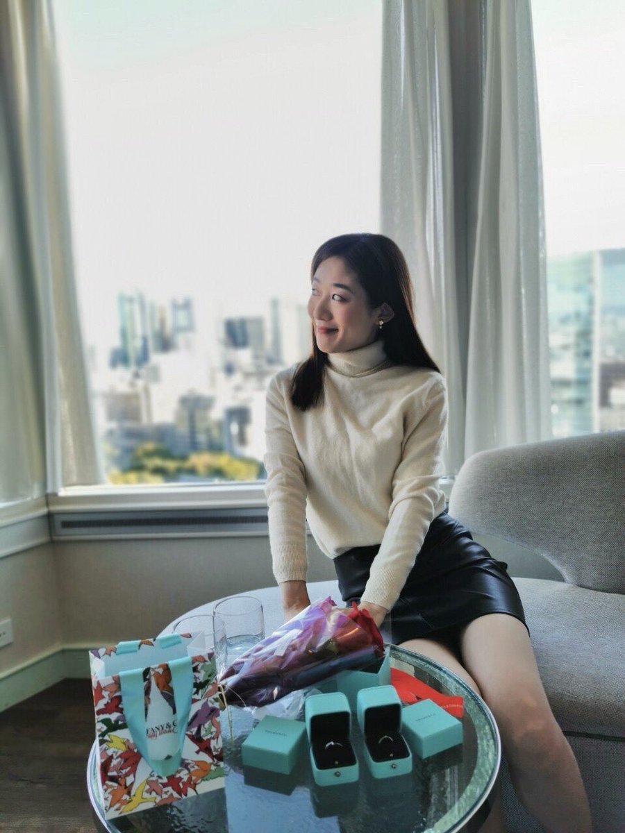 azu_0428's tweet photo. おはようございます☀
そろそろ仕事納めの方もいらっしゃるでしょうか？
今年はなんか大変な一年だなと思っていたら前厄でした😅来年は本厄なのでお祓いします！
朝活は。。ですが、インスタはたまに投稿しているので見に来て下さい🤗フォローいただけたら更に喜びます🥰
https://t.co/fsS5xeS6aM https://t.co/DCiDW6MqN5