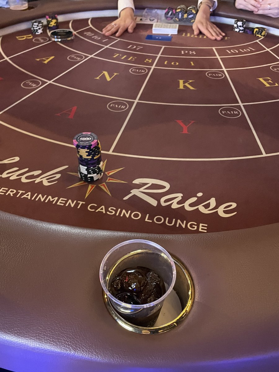 masado2929's tweet photo. WGP感謝祭♠️♣️♥️♦️
めっちゃ楽しかった
鈴木ふみ奈さんとタッグを組んで
戦えて幸せでした😺
とても楽しいイベントに参加できてよかったです😸
もっとポーカーやりたい🃏

#鈴木ふみ奈　さん
#ポーカー  #WGP
#wgpポーカー https://t.co/FaDBGtfKwp