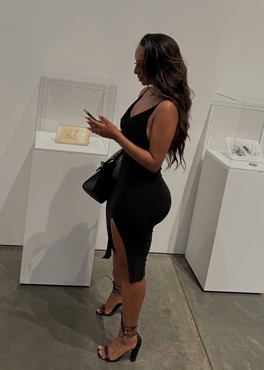 leahmieso's tweet photo. 🖤 https://t.co/6k2ppTmYyI