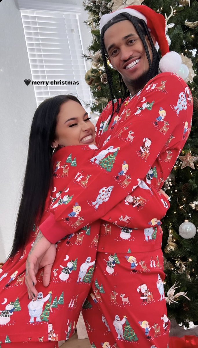 lindesource's tweet image. New picture of Maggie and Jordan from Maggie’s Instagram story!