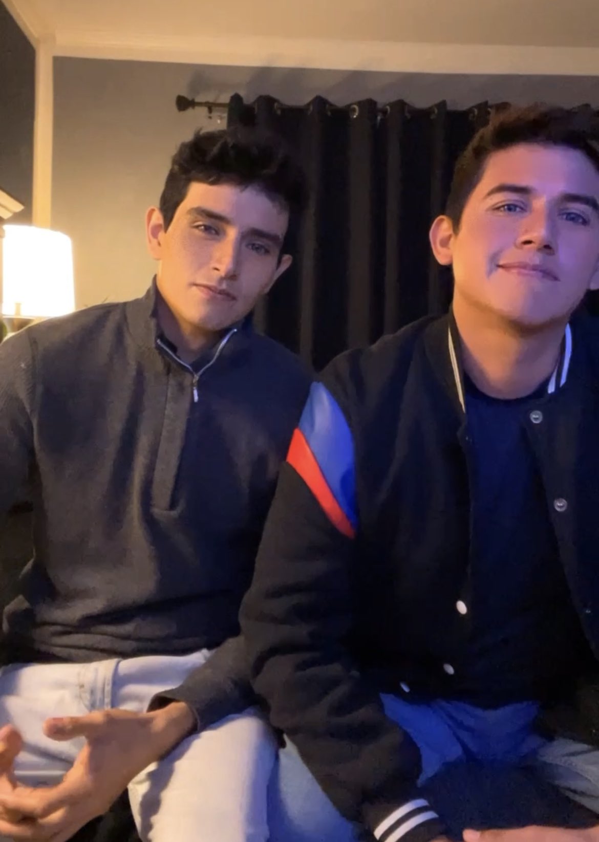 Cristian Hdz on X: Tiempo de primos 😈 Lo que subimos al estado de whats  lo que subimos al Only Primo (@AndyBanks1209 ) t.co4novmmAvX2  @EncuentroGayMty t.coK1K7YwwOkU  X