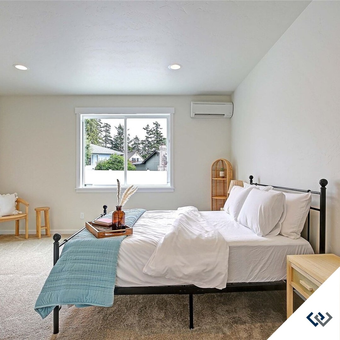windermerecir's tweet photo. 💥MOTIVATION TO MOVE MONDAY💥
MLS # 2022878 | $649,950 | https://t.co/o6kNNgn2jv

Brand-New Custom Home by Powell Homes, in the BEST beach neighborhood on Camano Island!

Contact Listing Agent JP DeBoer
📞(360) 6131-1484
🔗 https://t.co/5zYirj9WFh https://t.co/PvLQ3qnmhE