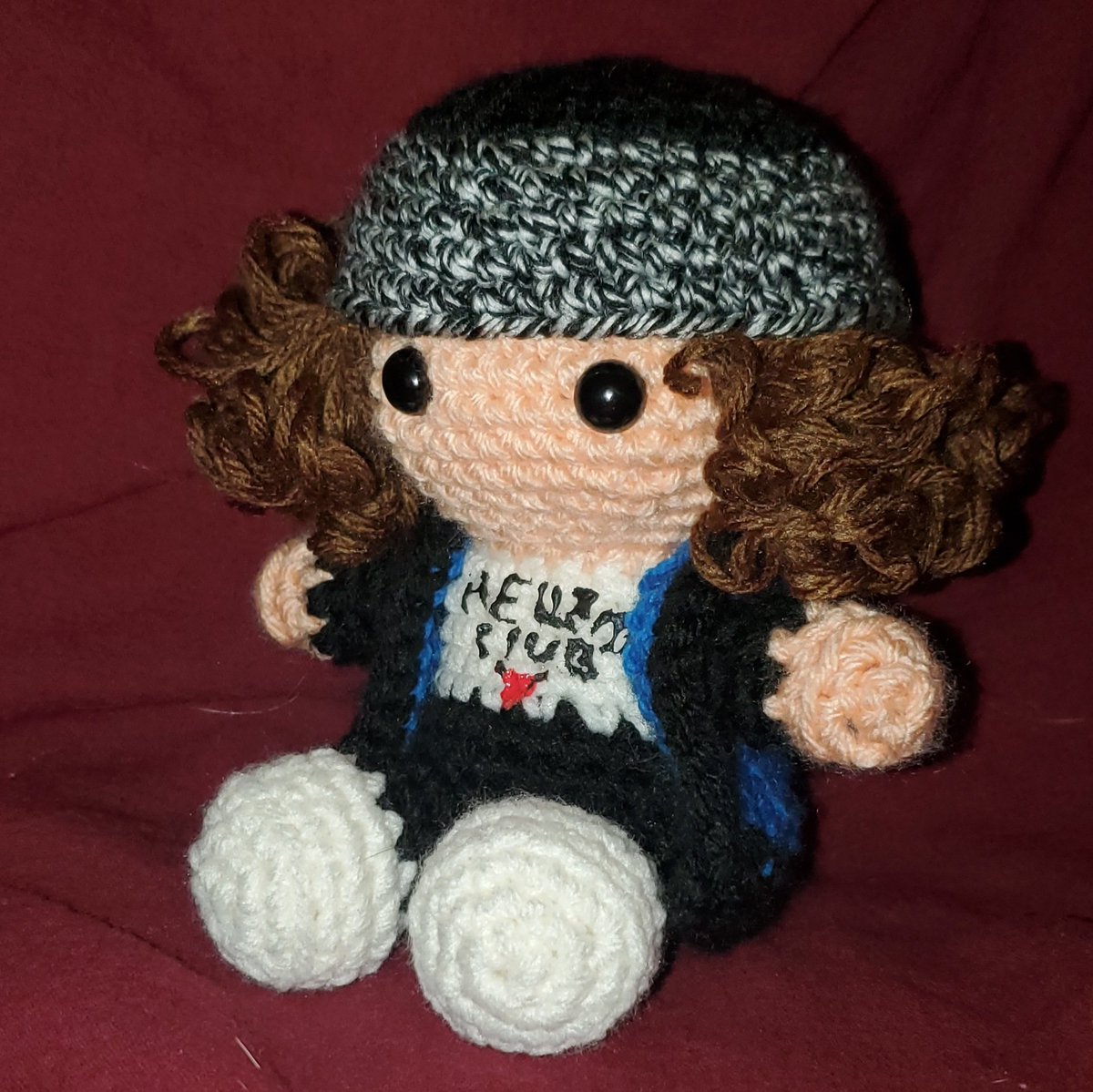 craftygeekgirls's tweet photo. Quick wake up! Don't miss your chance to grab your own little crocheted #EDDIEMUNSON on our shop before they sale out. #StrangerThings4 #josephquinn 

https://t.co/OCYV42uvmn https://t.co/IyxUIW0OoH
