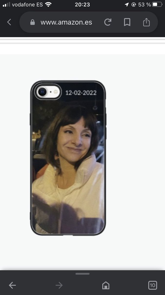 najwamilove's tweet photo. Vale pero en una semana me llegan unas nuevas fundas para el movil de najwa lloro @Najwa_Nimri la fecha es por el dia que la conoci y le di una bola de unicornio #najwa #najwanimri #NajwaKaram #nimri https://t.co/bBi9LBXvjY