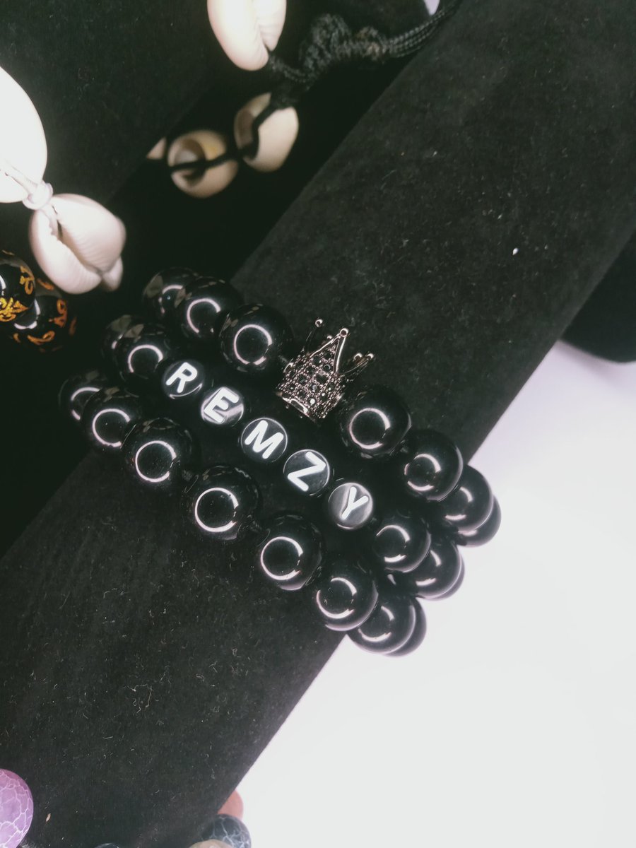 chickonaire's tweet photo. Client's order 🥰

Just a reminder that I make original cowrie choker and non tarnish bracelets 😁

Price: Choker- #4000
Cowrie bracelet - #2000
3 in 1 bracelet - #7000
#CowrieChokerInLagos
#BeadedBraceletsInOgba
#NonTarnishBeads
#BeadMaker https://t.co/TsHEBcRrJU