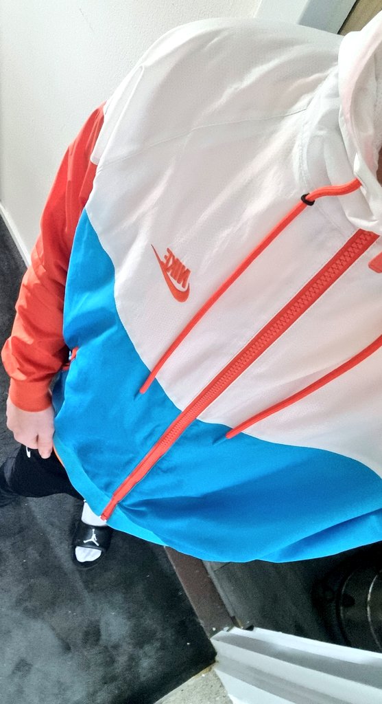 wetsportwear's tweet photo. 🥰 #nikewindrunner #gay https://t.co/8AirZfFuVT