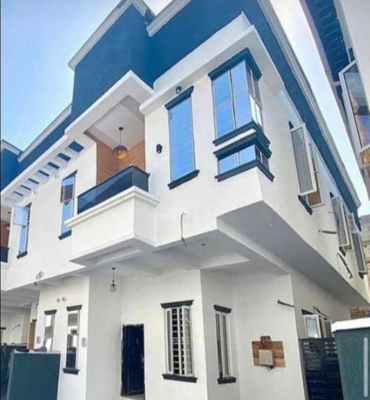 GoCrownTeam's tweet photo. _*DISTRESS SALE!!*_

_*A nicely finished 4-bedroom Semi-detached duplex*_

_*Location: Ikota GRA, Ikota Villa (Behind Mega Chicken), Lekki.*_

_*Title Document: Governor's Consent*_ 

_*Distress Price: N45,000,000 (Forty-Five Million Naira only).*_

_*Agency: 5%*_ https://t.co/sT3QtVdO9n