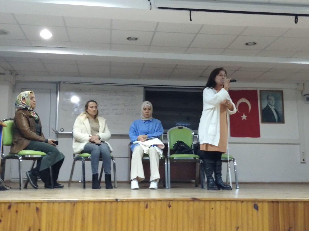 1993Eal's tweet photo. " İlçe Sağlık grup başkanlığı"; Okulumuz "Sağlık Güvenlik Kulübü" ve " Yeşilay Kulübü" Sosoyal Etkinliği Çerçevesinde, Öğrenci ve Öğretmenlerimize Diyabet ve Sağlıklı Beslenme Eğitimi Verdi..
#Eal1993 https://t.co/ADkLqB7WVb