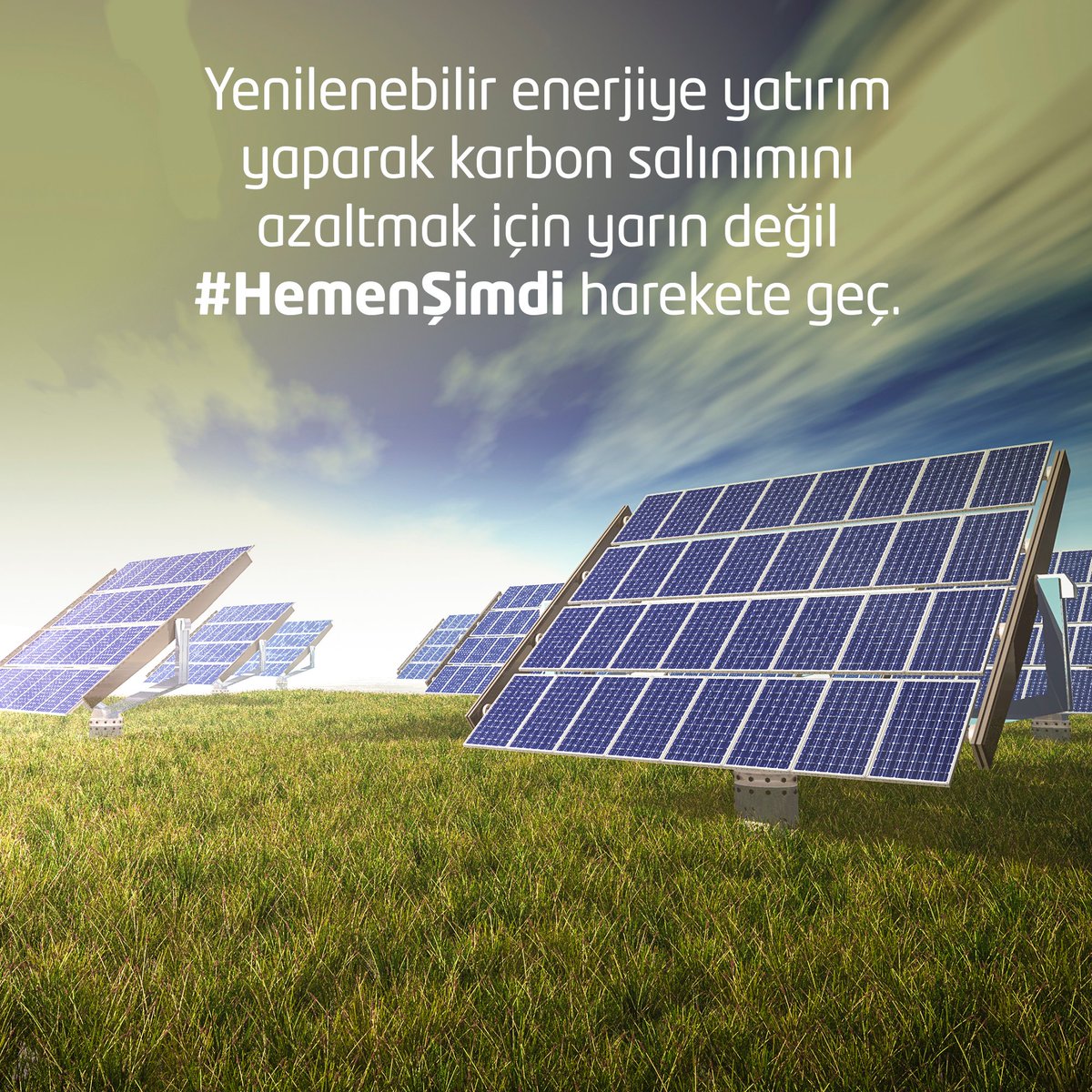 Güneş ışığı, rüzgar, yağmur, gelgitler ve bitkiler gibi doğal kaynakların kullanımıyla elde edilen yeşil enerji, aynı zamanda yenilenebilir enerji kaynaklarıdır. Yenilenebilir enerjiye yatırım yaparak karbon salınımını azaltmak için yarın değil #HemenŞimdi harekete geç.
