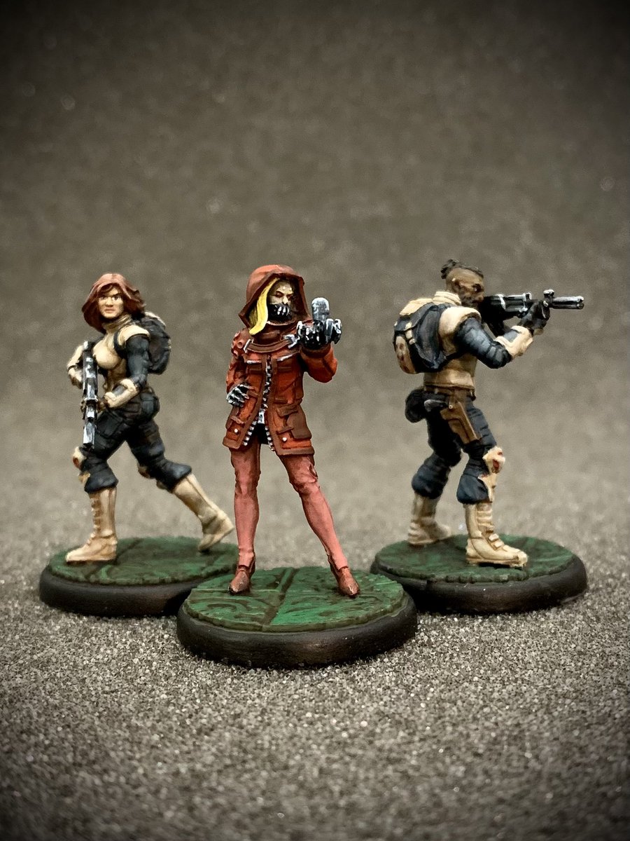 #infinitythegame #infinityuniverse #corvusbelli #obsodianstone #paintinginfinity #paintingminiatures #ministurepainting #paintemall #playpainted #hvt #edgerunners #kiwi