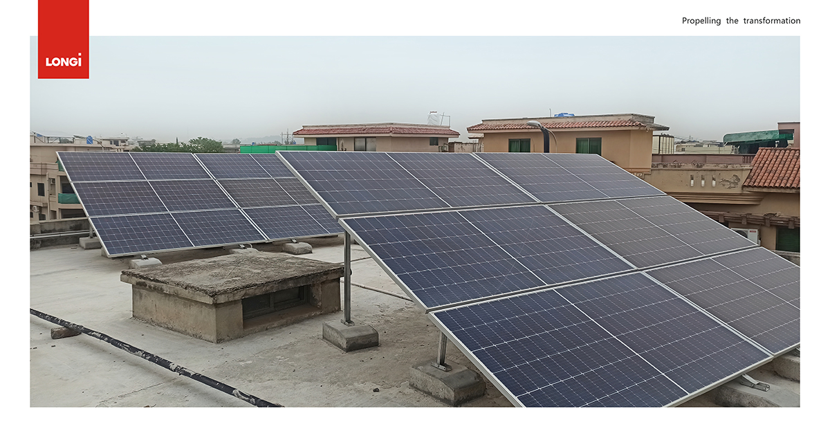 longi_solar's tweet photo. In 2nd place in the #LONGi Project Competition 2022 is Muhammad Zayed's 6.54kW rooftop solar system in #Pakistan installed by Renewable Stars (Pvt) Ltd, Islamabad! It features highly efficient LONGi #HiMO5 modules that generate clean energy for the home!

Here are some photos: https://t.co/jUfGzoLY7y