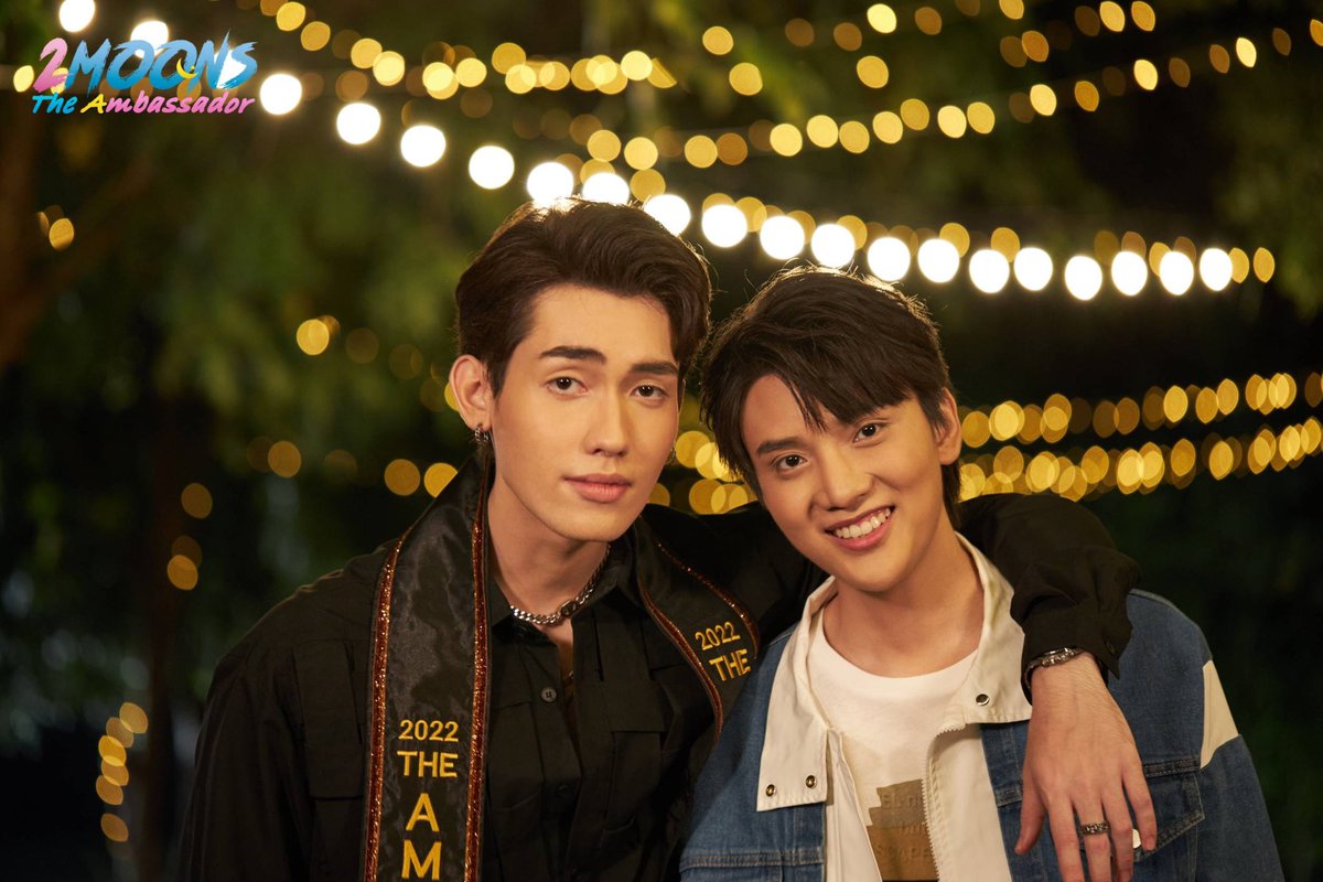 2MTheAmbassador's tweet photo. ภาพเบื้องหลัง EP.12
รับชมย้อนหลังได้ทางแอพ WETV

#2MoonsTheAmBassador 
#2MoonsTheAmbassadorEP12
#2MoonsTheSeries #2Moons3EP12
#เดือนเกี้ยวเดือนthefinalseason 
#เดือนเกี้ยวเดือน 
#ซีรีย์วาย https://t.co/kZK2BoHL1V