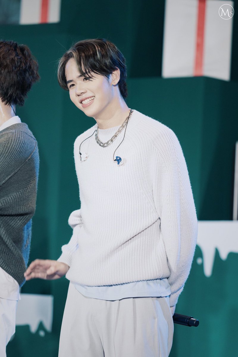 merrymumories's tweet photo. 221224🐯🤍
#WintercallingxATLAS
#Wintercalling #หิมะตกที่ศูนย์สิริกิติ์
#MUONSAN #MuonATLAS #ATLAS_TH https://t.co/pcvGkvOZiO