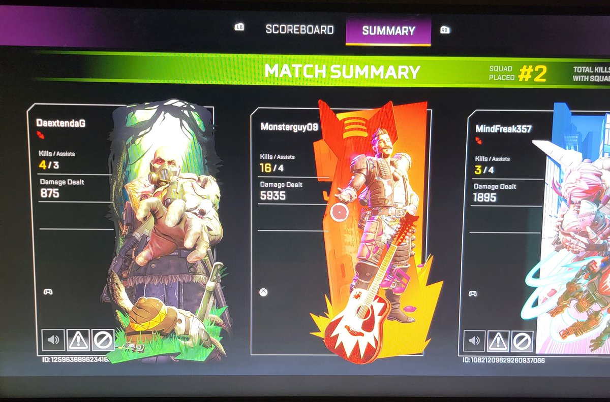 Monsterguy09's tweet photo. Apex Winter Express is just as bad as pubs. Teammates rage quit, but I still try to win!🤣 https://t.co/6m8E2kDZLs