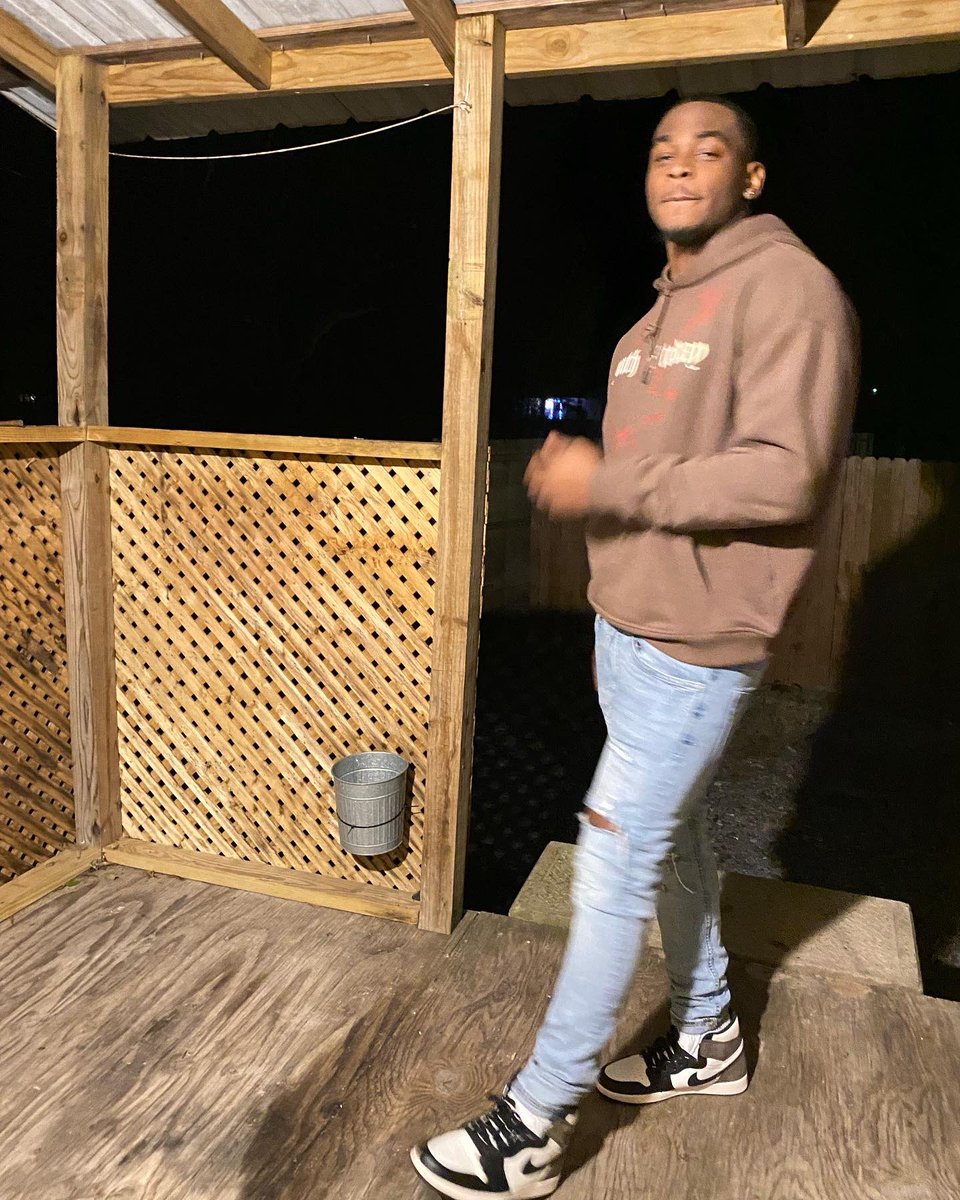 D3WILL_'s tweet photo. it won’t be long…❤️ https://t.co/s40FUkqwtd