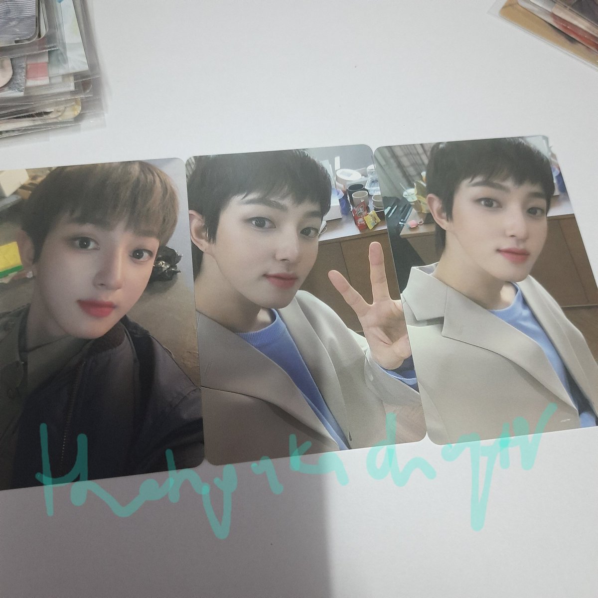 thehyukachapter's tweet photo. wts lfb golden child pc ph

bomin 2nd membership photocard set
- 70 ea / 180 for all 3
- no flaws &amp; can send vid upon request 
- pls read pinned!!
- discounted price for if getting other members

# golcha goldenness mem fanclub kit https://t.co/i7T9BgFPzE