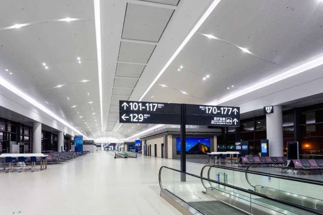 👏The good news is that China has canceled the quarantine policy for foreigners, and provides visa convenience for foreigners to come to China. 
🗣️Customers who need to buy corrugated box spare part can contact me for more information.#china #box #Container 
☎️Call:86-13809220235