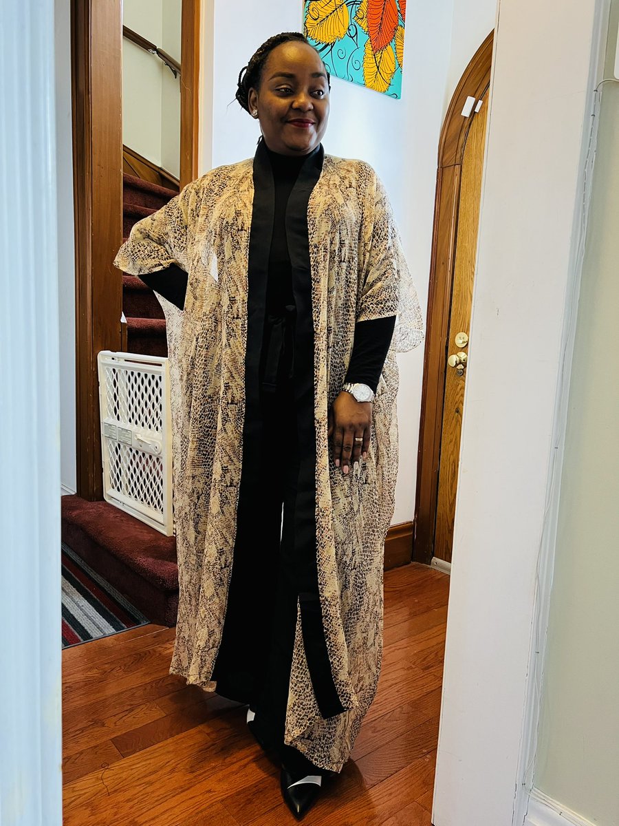 Esperatab's tweet photo. Full outfit #EsperanzaFashionDesign the eye 👁️ of fashion https://t.co/aDjgsf0PzJ
