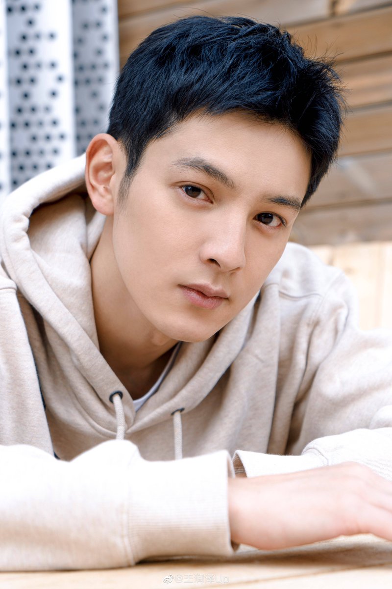 wangrunzePH_'s tweet photo. [261222]
王润泽Up Weibo Update

Monday
Send photos 📸

#WangRunZe #王润泽 #WangRunZePH https://t.co/O4V4jmBIrm