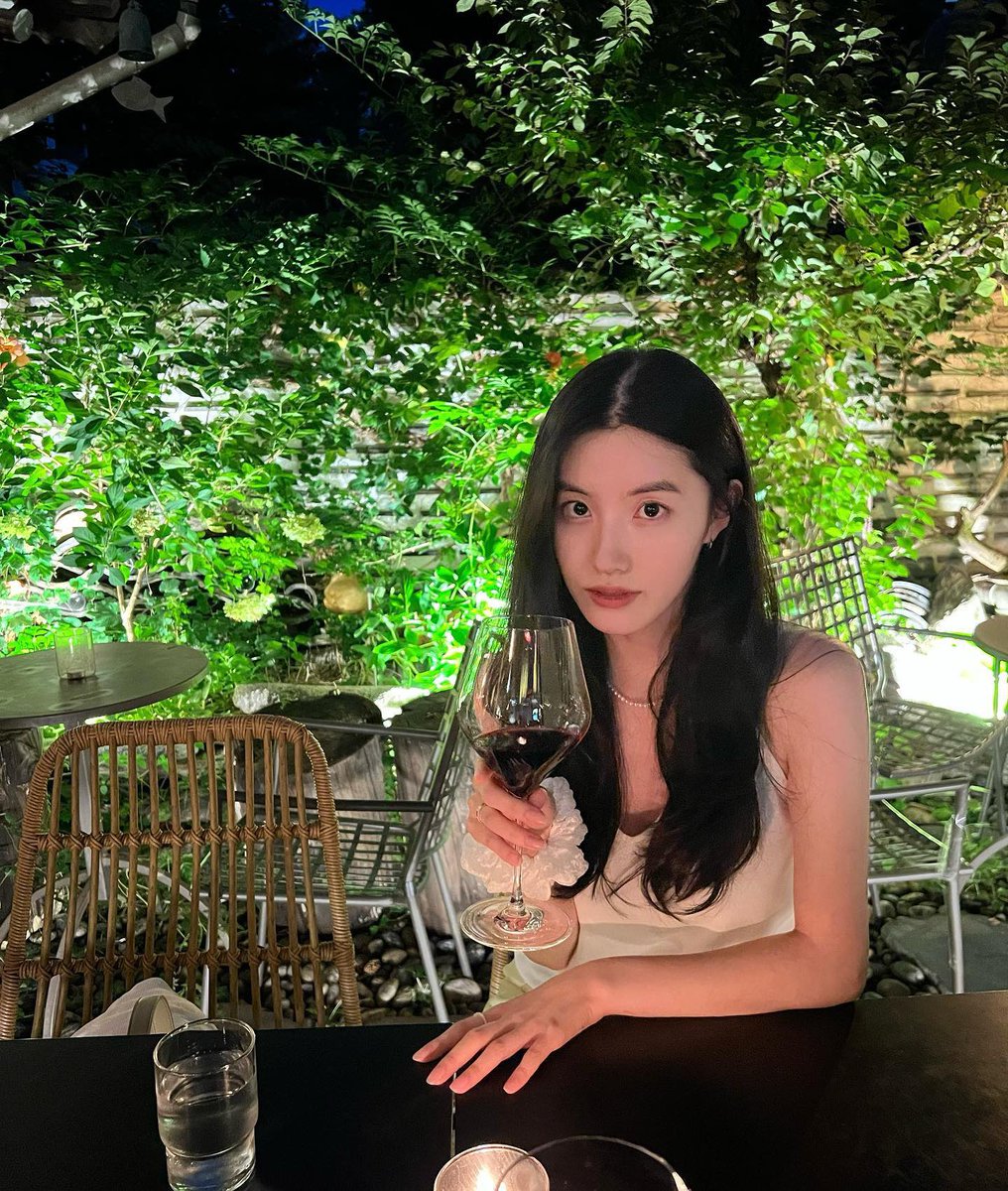 Xiyeovn's tweet photo. Another hot girl thing of me, cheers! https://t.co/ACUd39iJVV