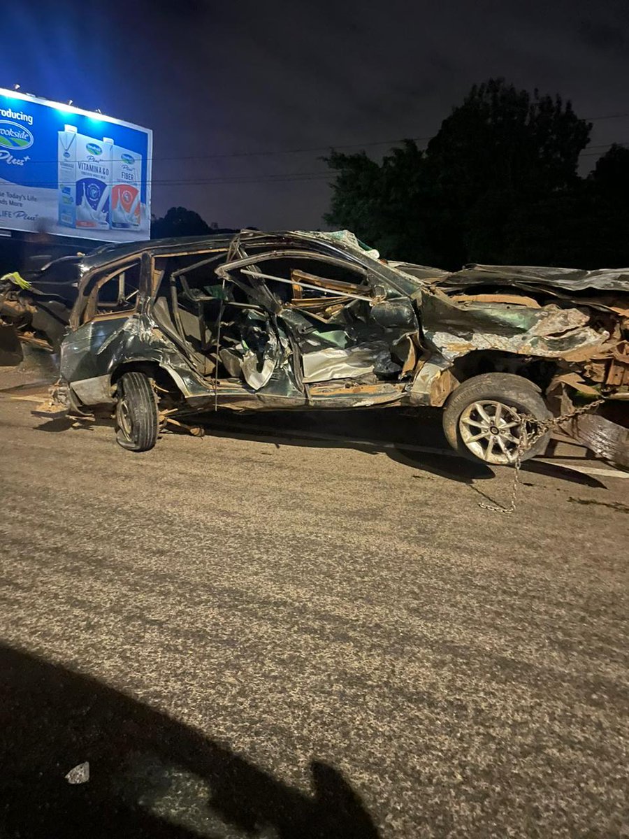 PiogaMapinto8's tweet photo. @droid254 That's the wreckage, the one that happened today around 3am. No one survived. https://t.co/nDNxfuqDzm
