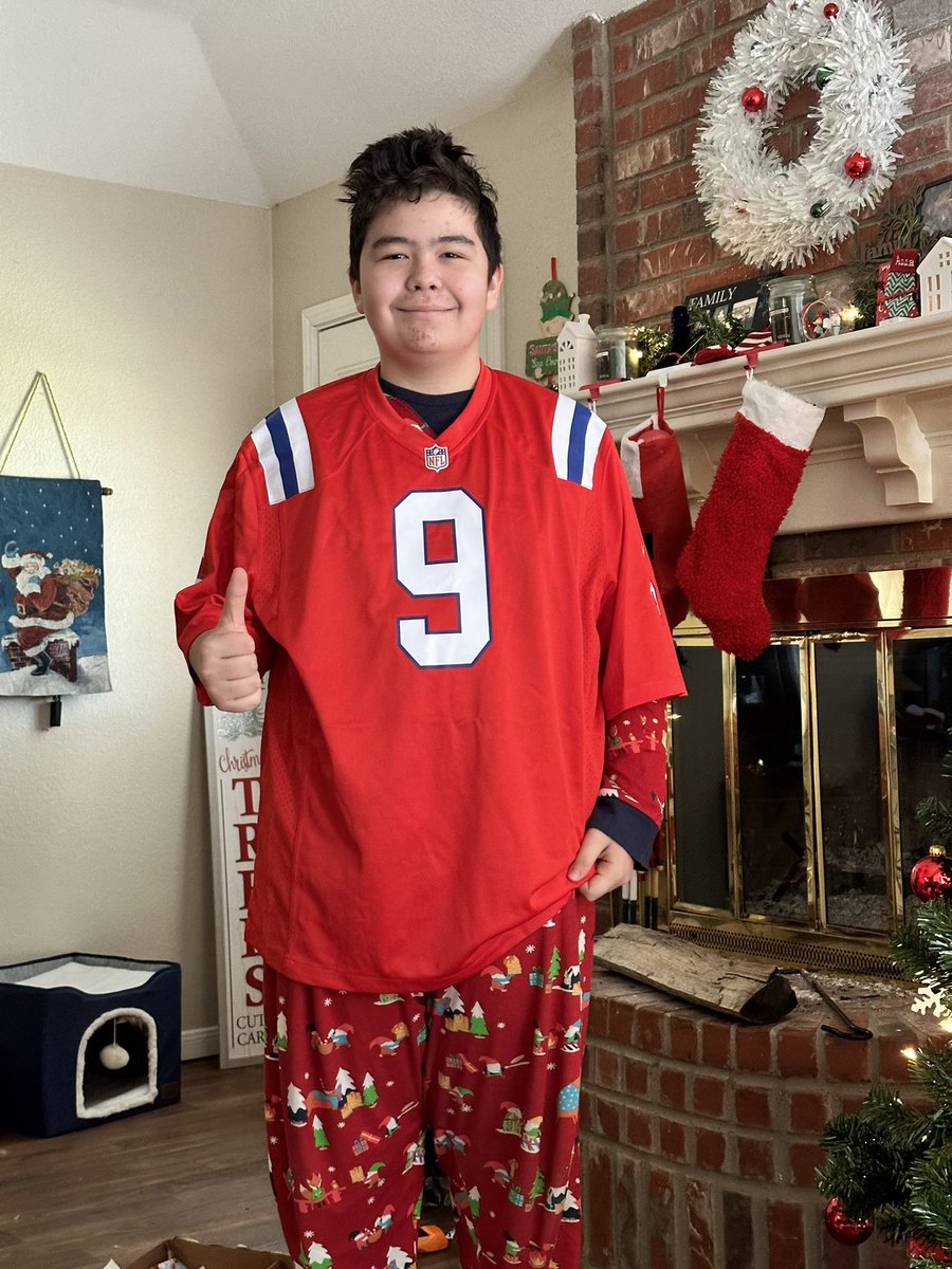 marcmarcello's tweet photo. @man_dammn My son’s favorite gift for sure @man_dammn https://t.co/dN5YXGuOJA