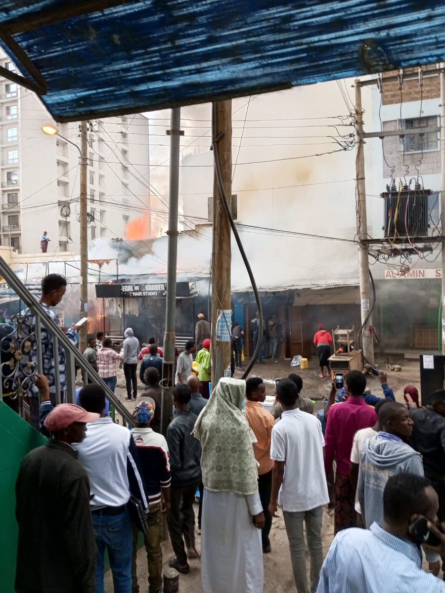 Ahmed Mohamed ((ASMALi)) on Twitter "Huge fire on 8th Street