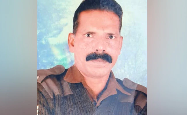 ndtv's tweet photo. BSF Man Killed In Gujarat For Protesting Against Daughter's Video, 7 Arrested https://t.co/haAGPK7I3P https://t.co/ZDWXxk1NzI