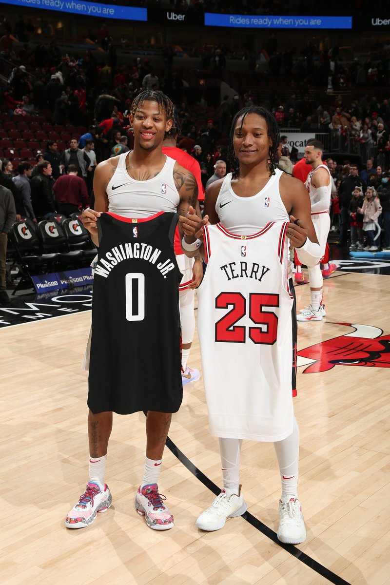 #Team2getha my dawg since yay high! This just the beginning dreams2reality! <a href="/DalenTerry/">Dalen Terry</a>🤞🏽💙